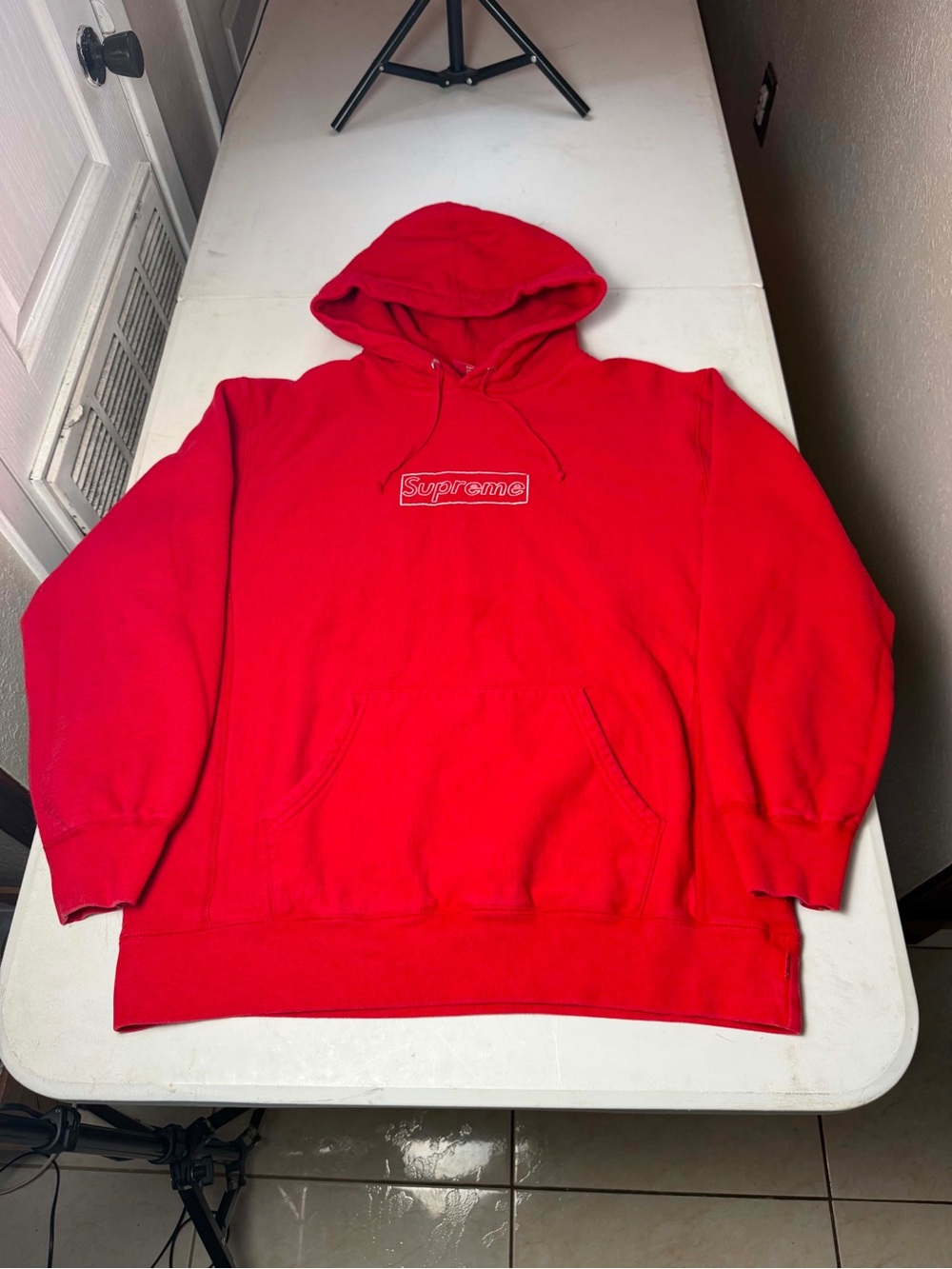 Size L - Supreme KAWS Chalk Logo Hooded Sweatshirt Red SUPREME USED